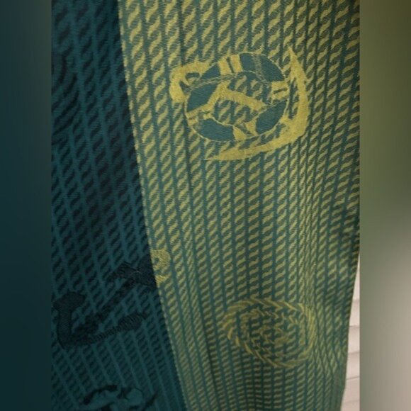 Pashmina Reversible Green & Teal Scarf With Fringe Edges - Picture 2 of 7